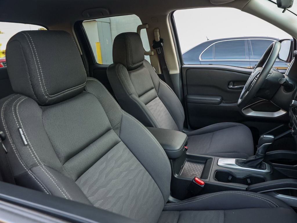 Used 2023 Nissan Frontier SV image 20