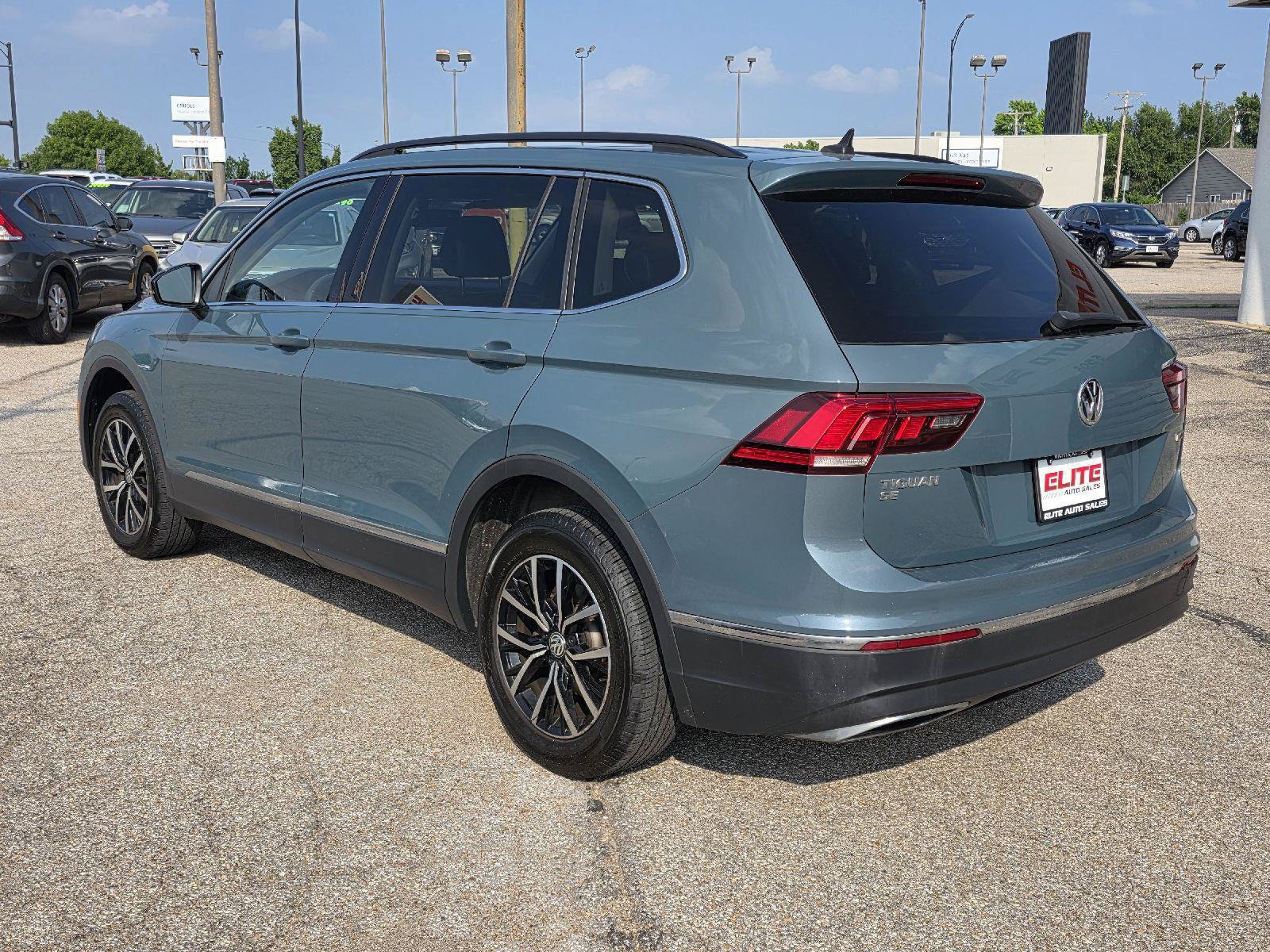 Used 2021 Volkswagen Tiguan SEL AWD/4WD image 7