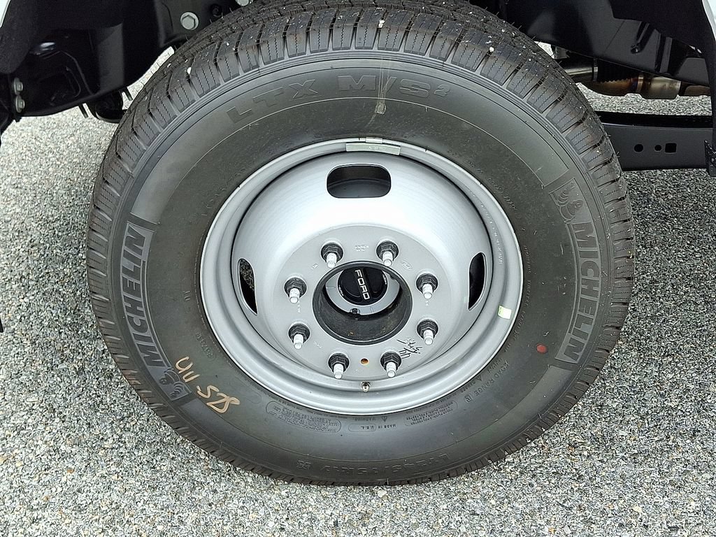 New 2025 Ford F350 XLT AWD/4WD image 5