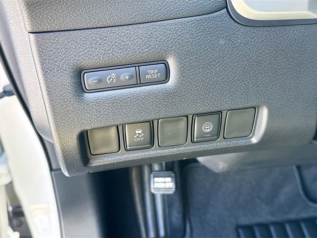 Used 2024 Nissan Murano SV image 9