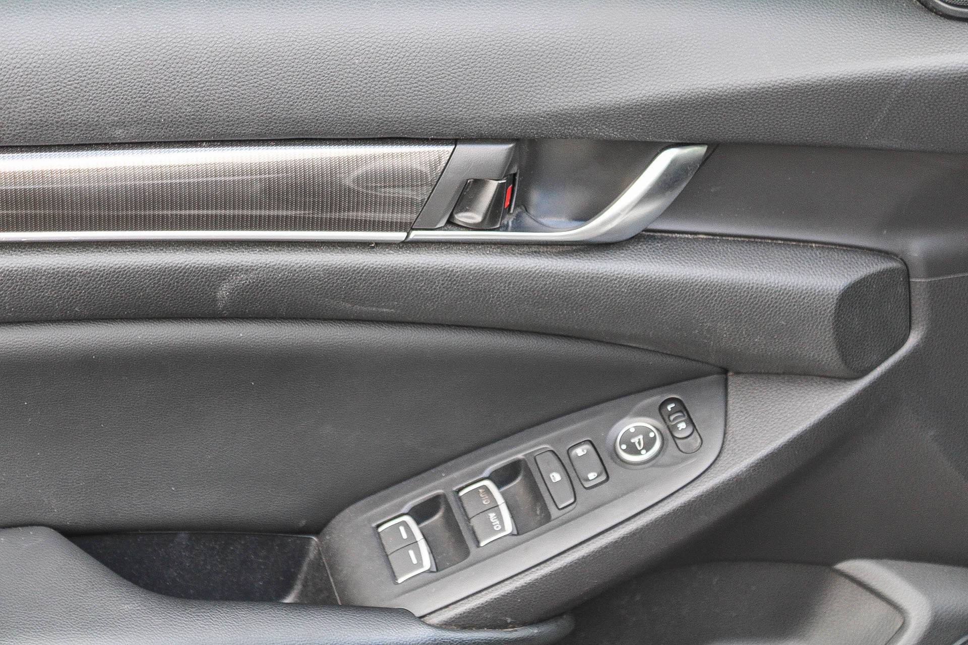 Used 2019 Honda Accord Sport image 22