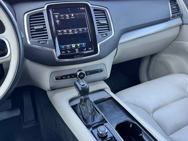 Used 2021 Volvo XC90 T5 Momentum w/ Protection Package AWD/4WD image 28