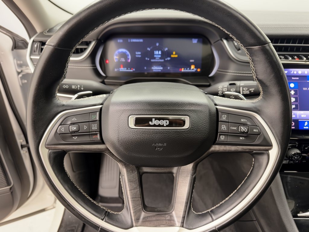 Used 2022 Jeep Grand Cherokee Limited RWD image 10