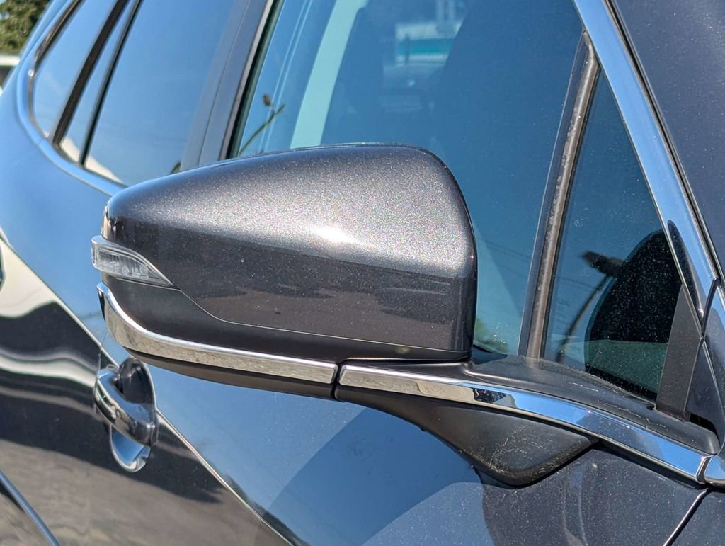 Used 2021 Subaru Outback Limited image 12