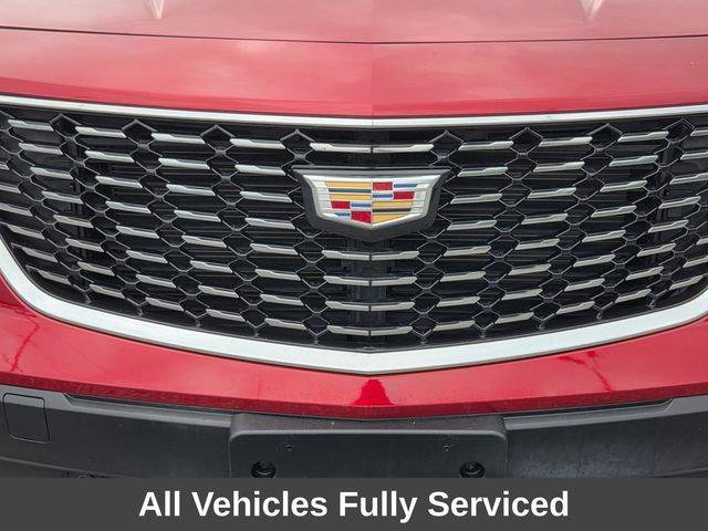 Used 2023 Cadillac XT4 Premium Luxury w/ Cold Weather Package image 9