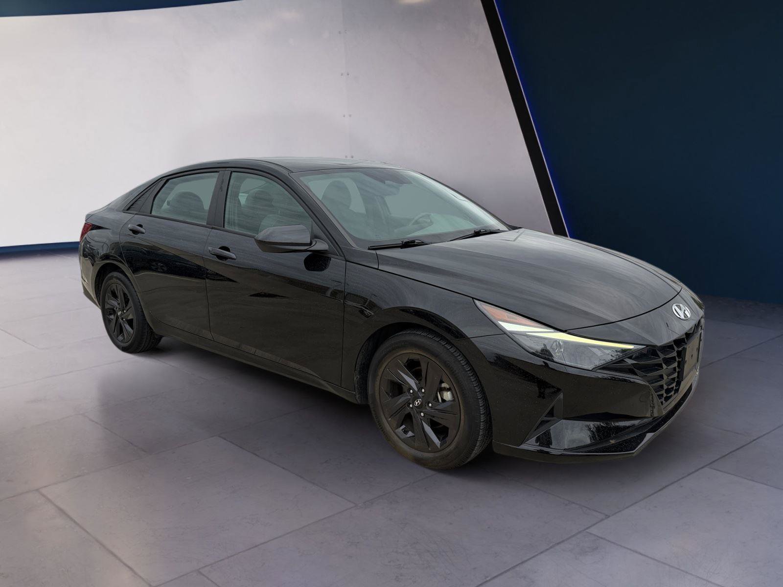 Used 2022 Hyundai Elantra SEL w/ Convenience Package image 7