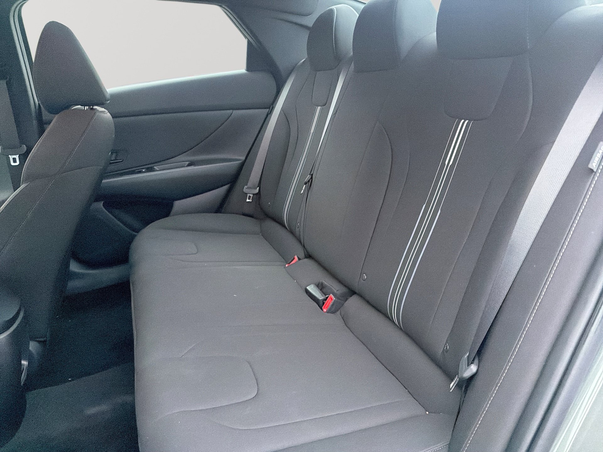 Used 2026 Hyundai Elantra Sport FWD image 25