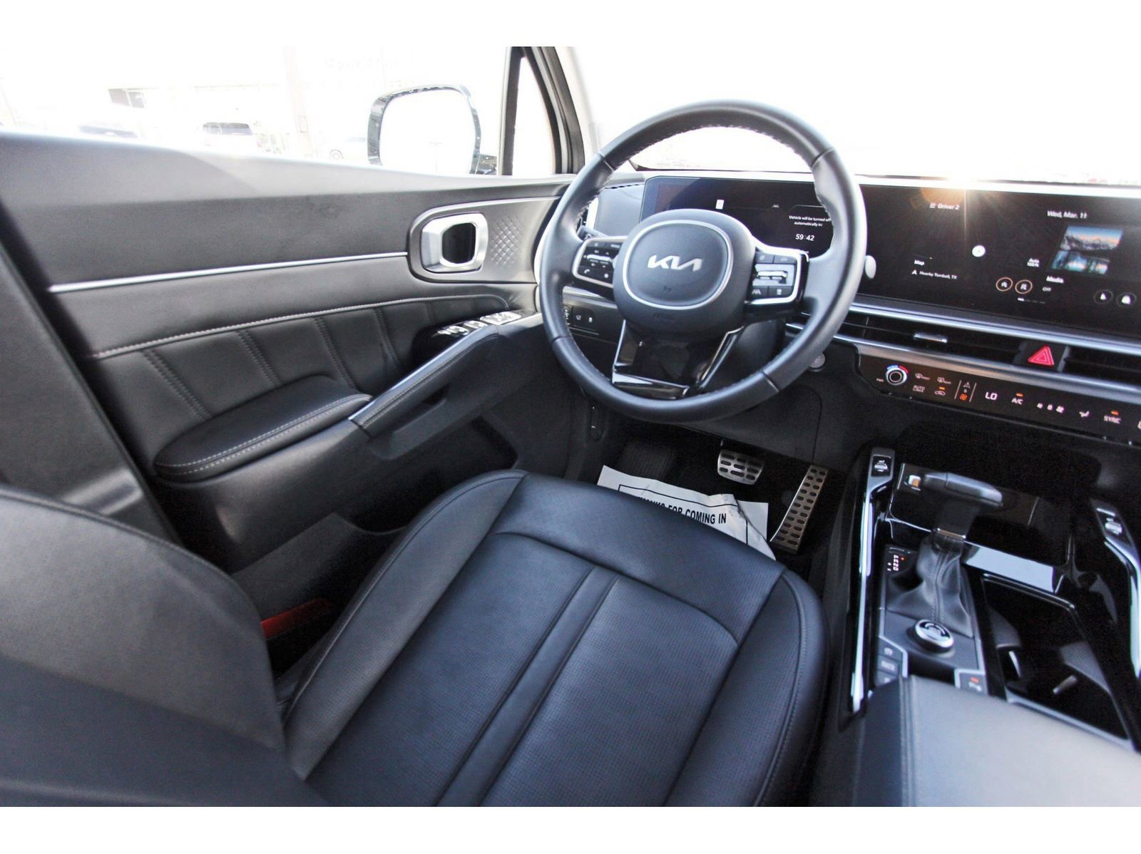 Used 2025 Kia Sorento SX image 10