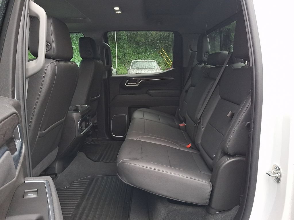 Used 2025 Chevrolet Silverado 1500 LTZ w/ LTZ Premium Package AWD/4WD image 10