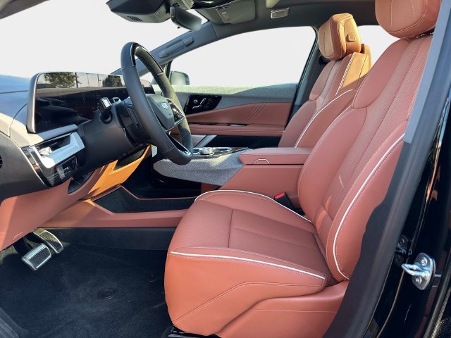 New 2027 Cadillac Optiq Premium Sport w/ LPO, Floor Liner Package AWD/4WD image 17