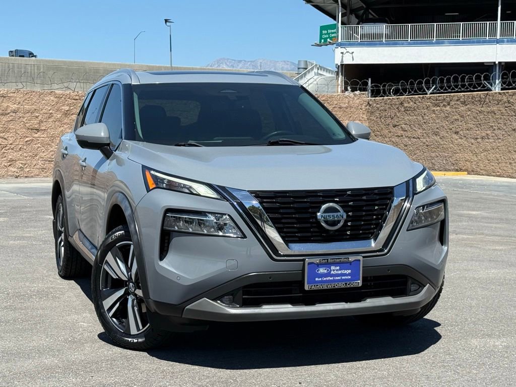 Used 2021 Nissan Rogue SL w/ Premium Package FWD image 3