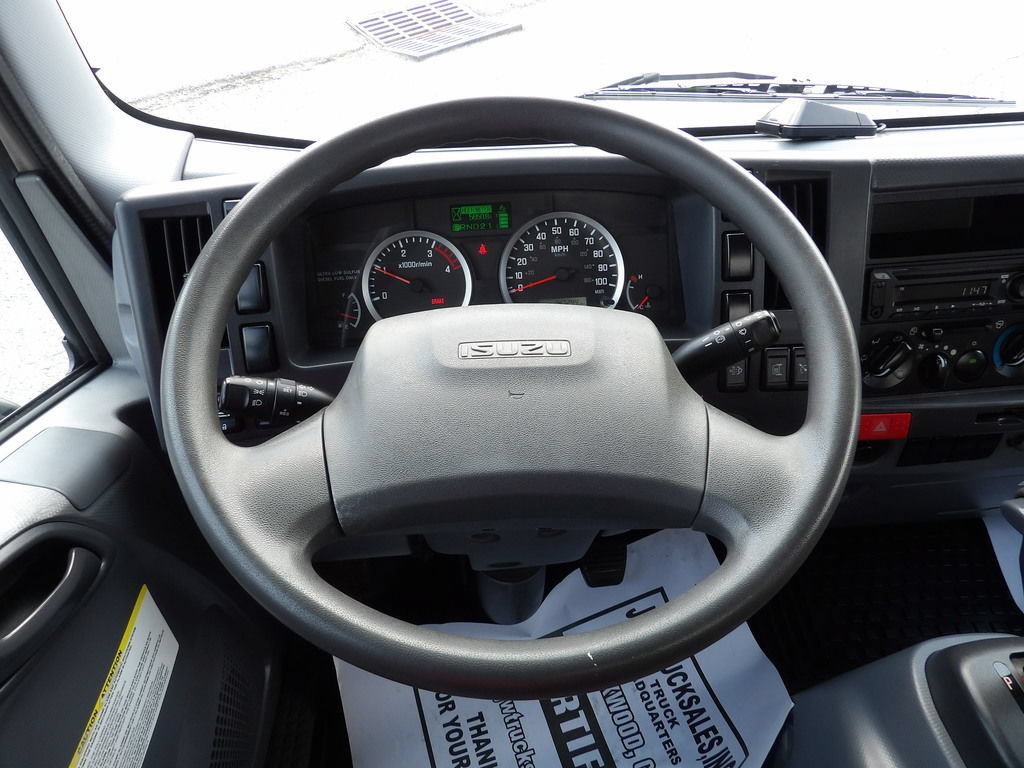 Used 2021 Isuzu NPR RWD image 19