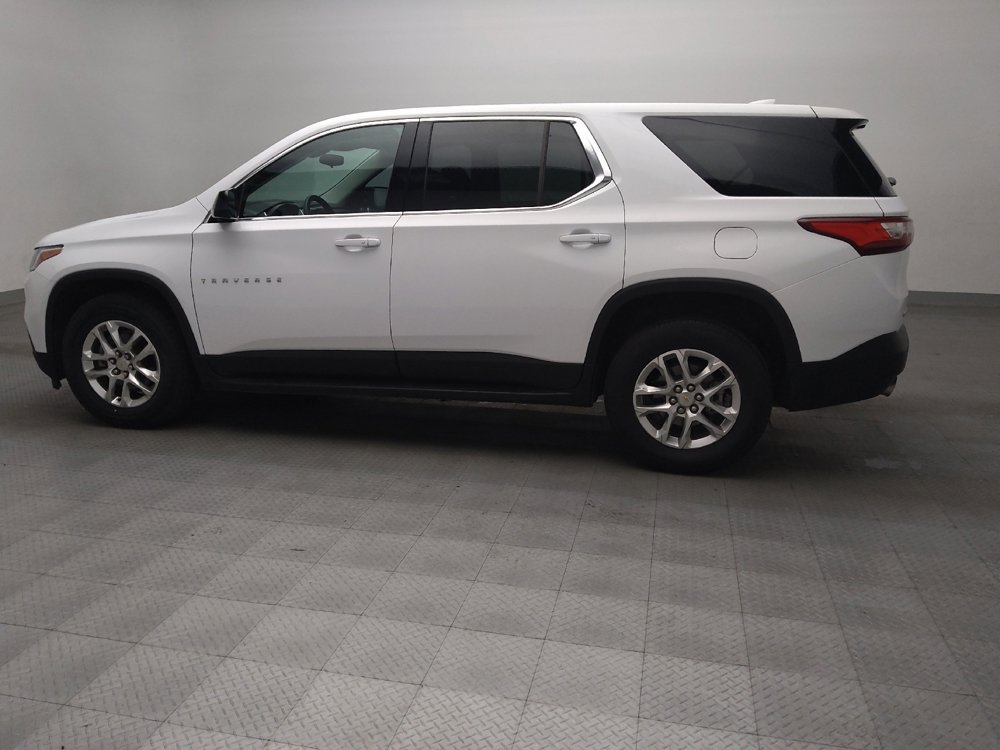 Used 2020 Chevrolet Traverse LS FWD image 3