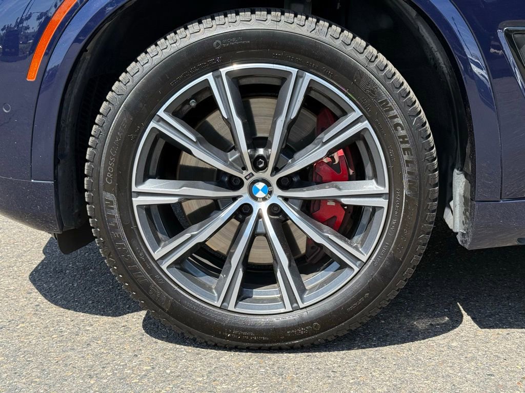 Used 2021 BMW X5 M50i w/ Executive Package AWD/4WD image 17