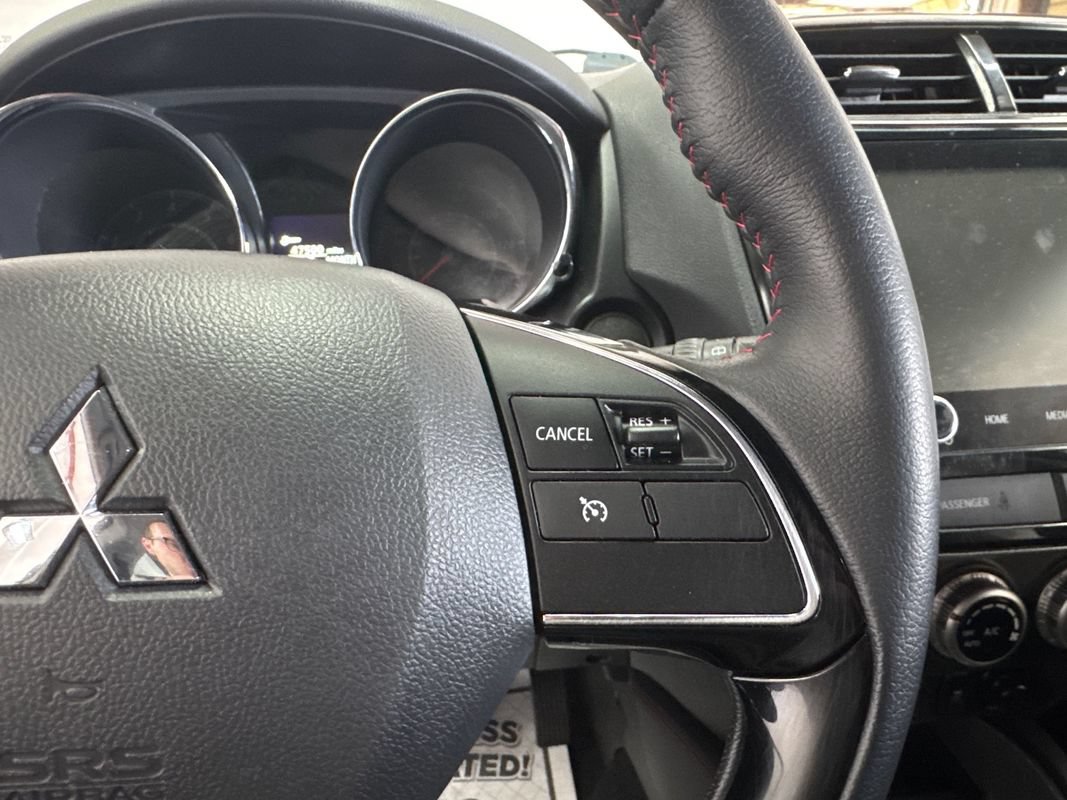 Used 2022 Mitsubishi Outlander Sport LE FWD image 13