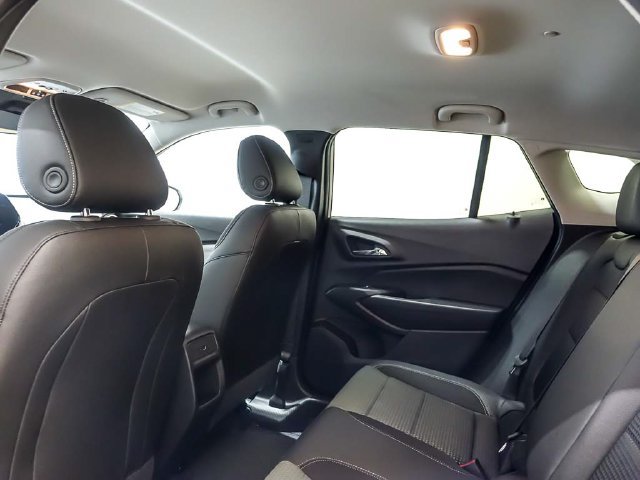 New 2026 Chevrolet Trax LT w/ Driver Confidence Package FWD image 11