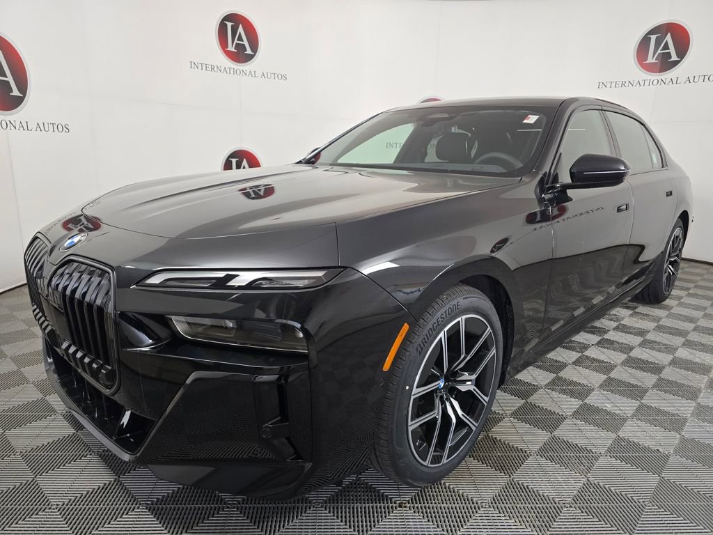 New 2026 BMW 740i xDrive w/ Premium Package AWD/4WD image 5