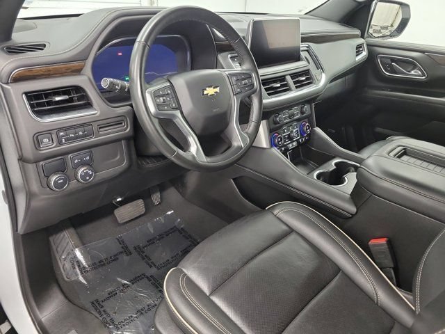 Used 2024 Chevrolet Suburban Premier RWD image 20