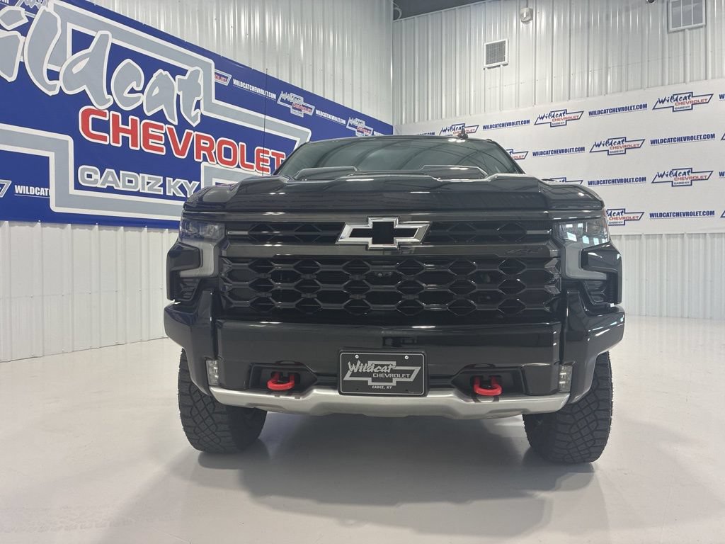 Used 2023 Chevrolet Silverado 1500 ZR2 w/ Technology Package AWD/4WD image 9