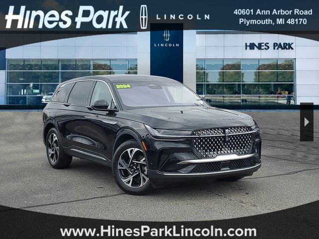 Certified 2024 Lincoln Nautilus Premier AWD/4WD image 1