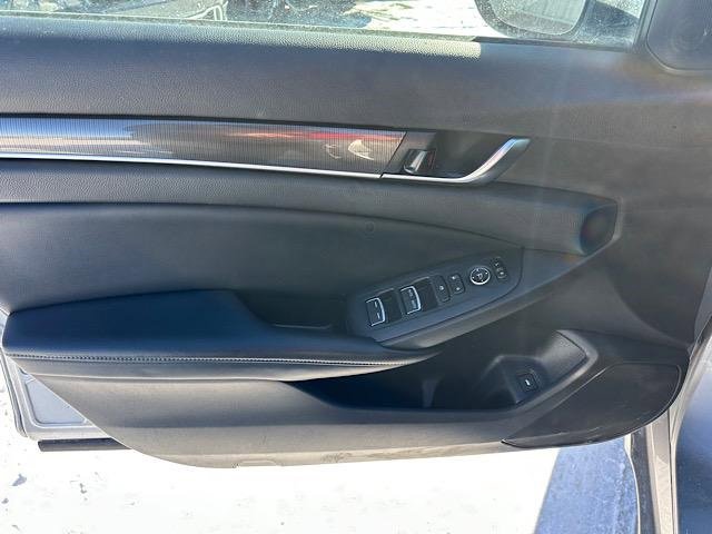 Used 2018 Honda Accord Sport image 17