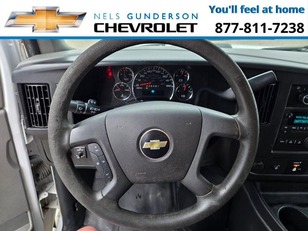 Used 2017 Chevrolet Express 3500 RWD image 18