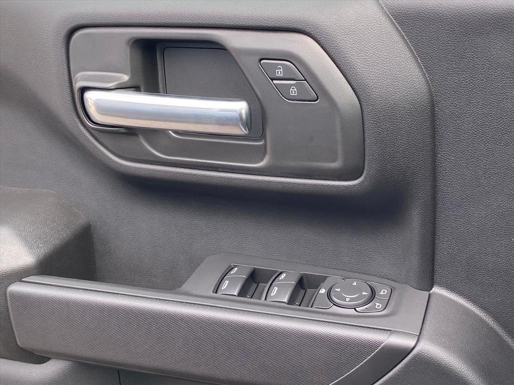 New 2026 Chevrolet Silverado 1500 Custom w/ Turbomax Blackout Package AWD/4WD image 20