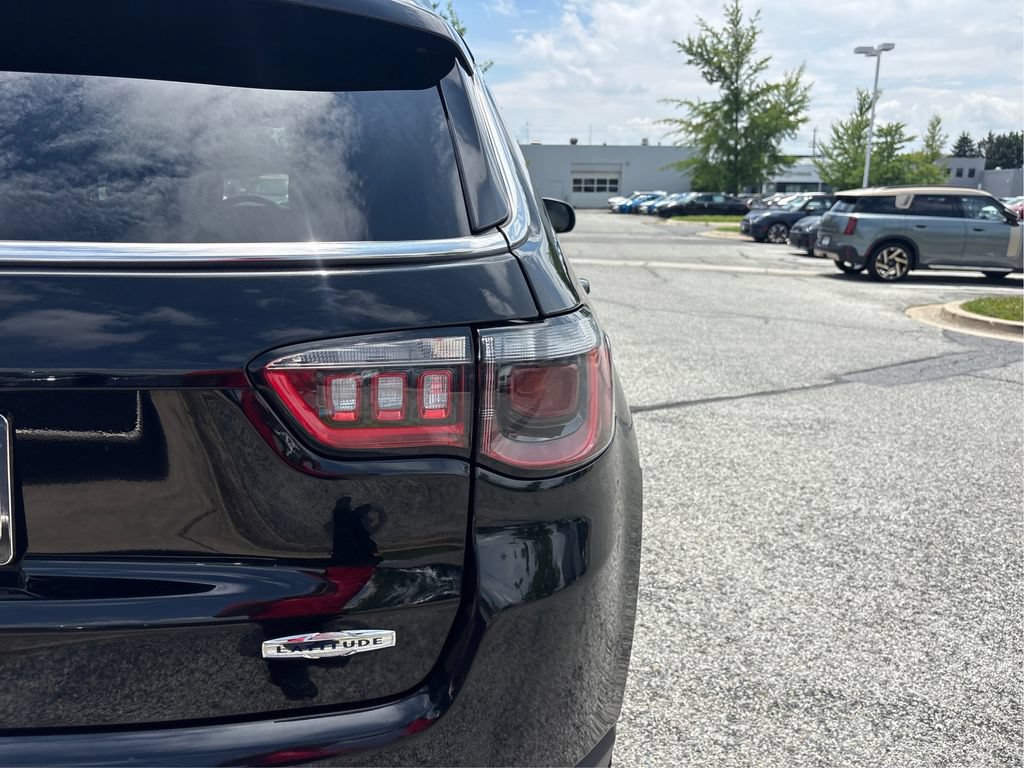 Used 2024 Jeep Compass Latitude AWD/4WD image 30