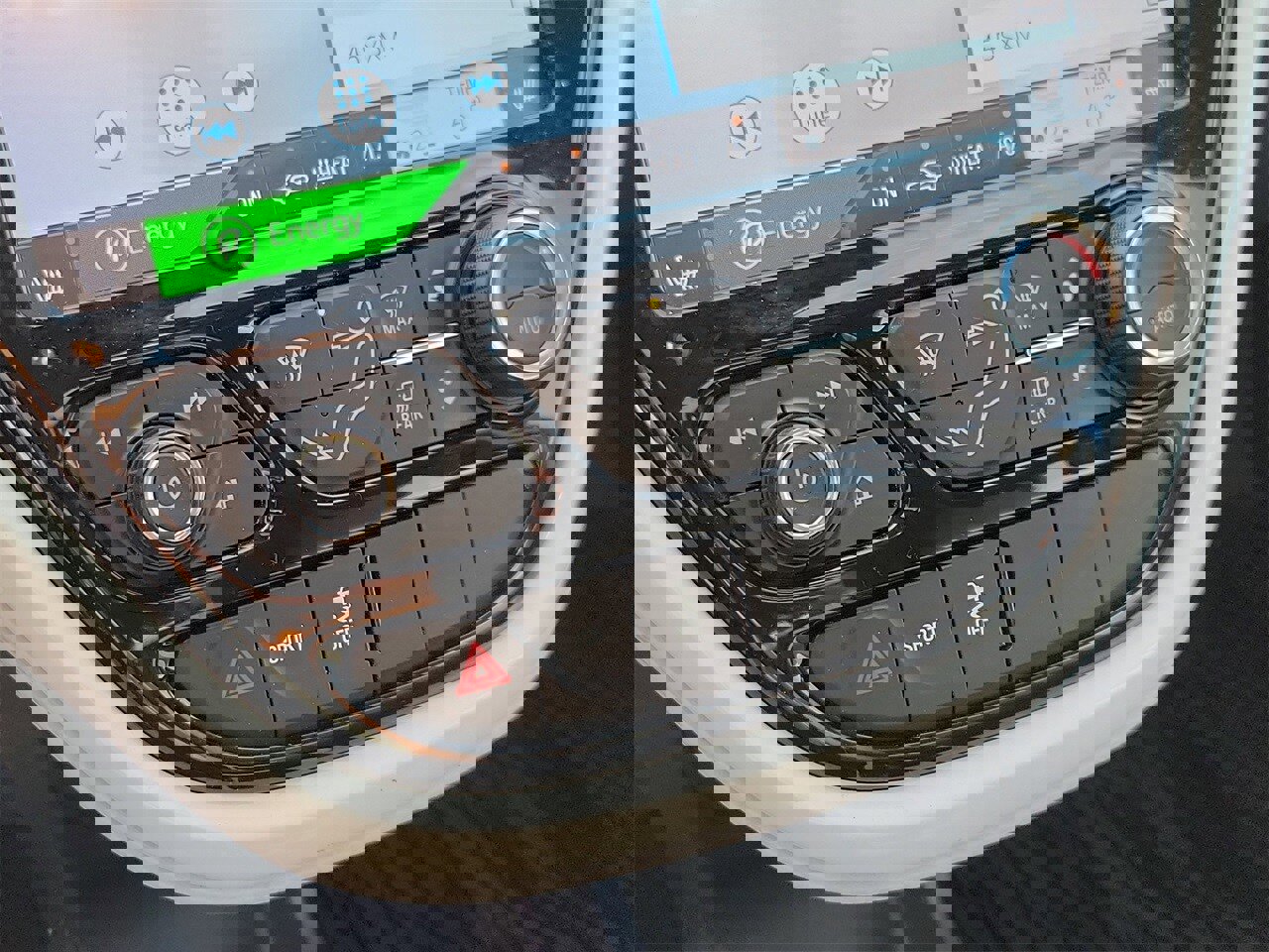 Used 2019 Chevrolet Bolt LT image 25