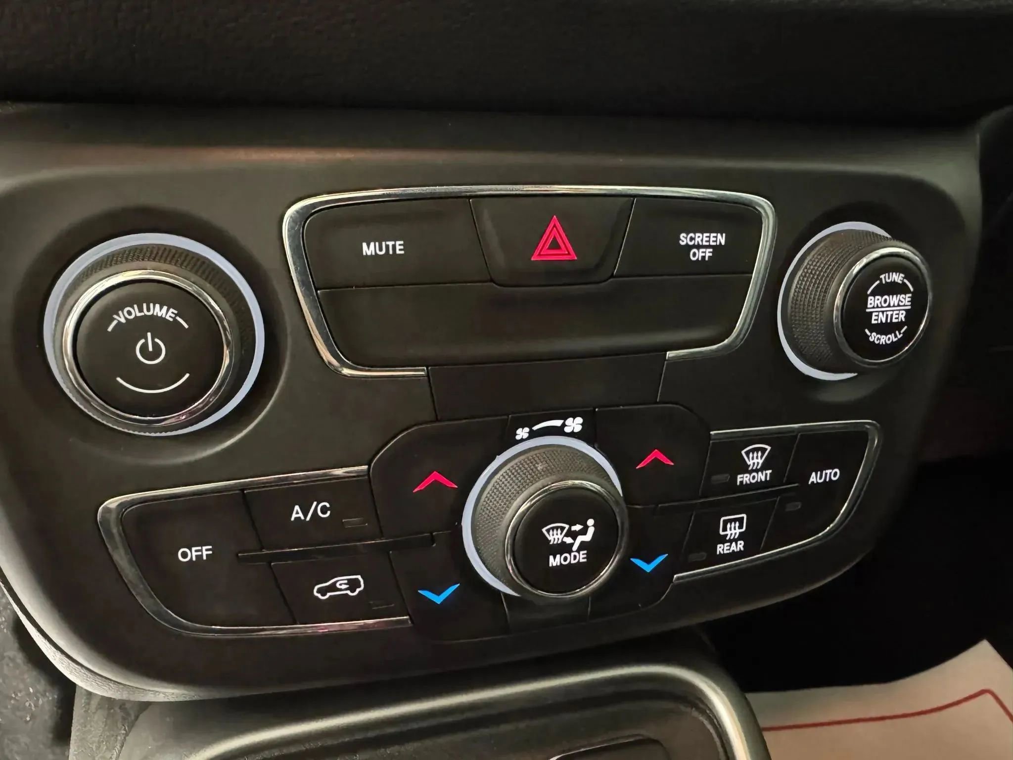 Used 2019 Jeep Compass Latitude w/ Popular Equipment Group FWD image 20