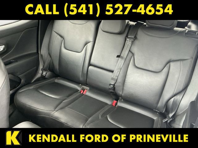 Used 2016 Jeep Renegade Limited AWD/4WD image 6