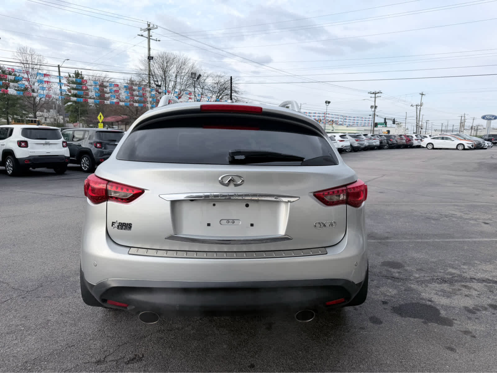 Used 2017 INFINITI QX70 AWD w/ Premium Package image 9