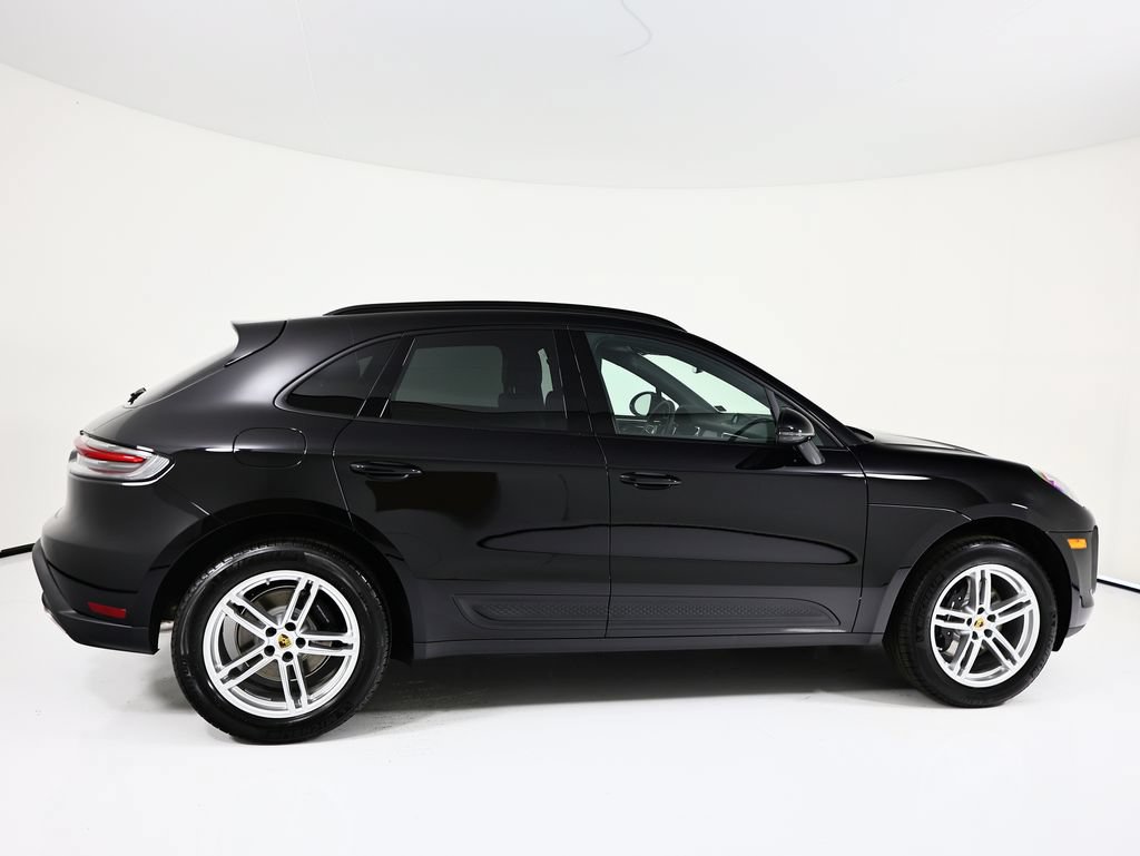 New 2026 Porsche Macan AWD/4WD image 8