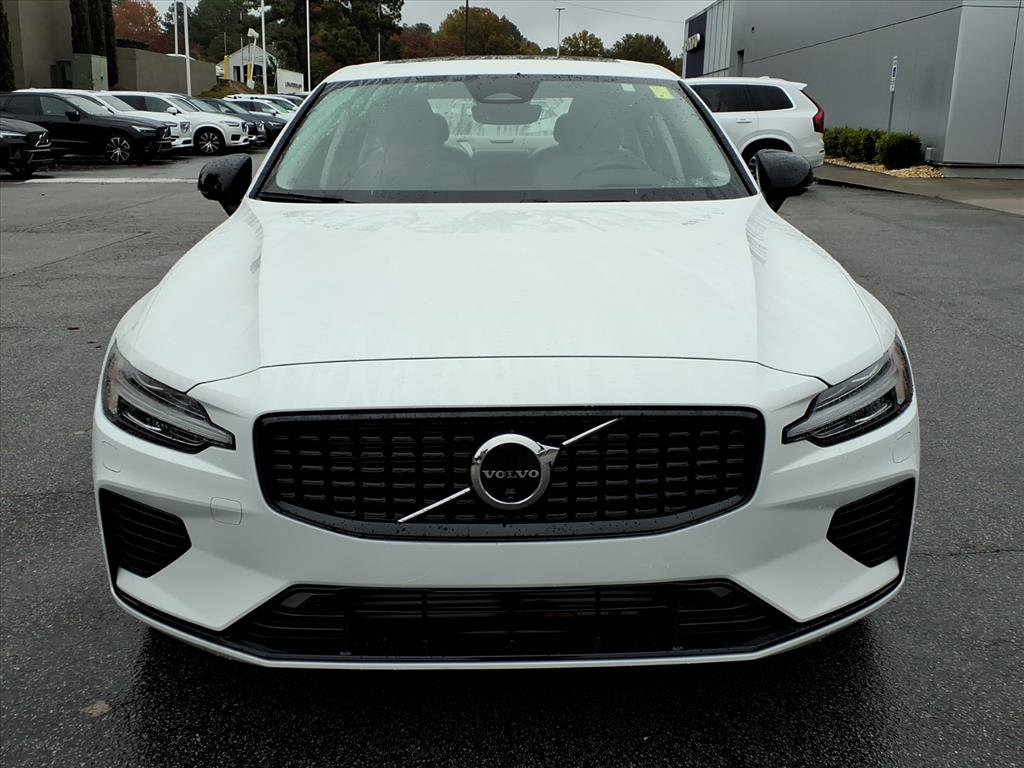 Certified 2025 Volvo S60 T8 Ultra w/ Climate Package image 10