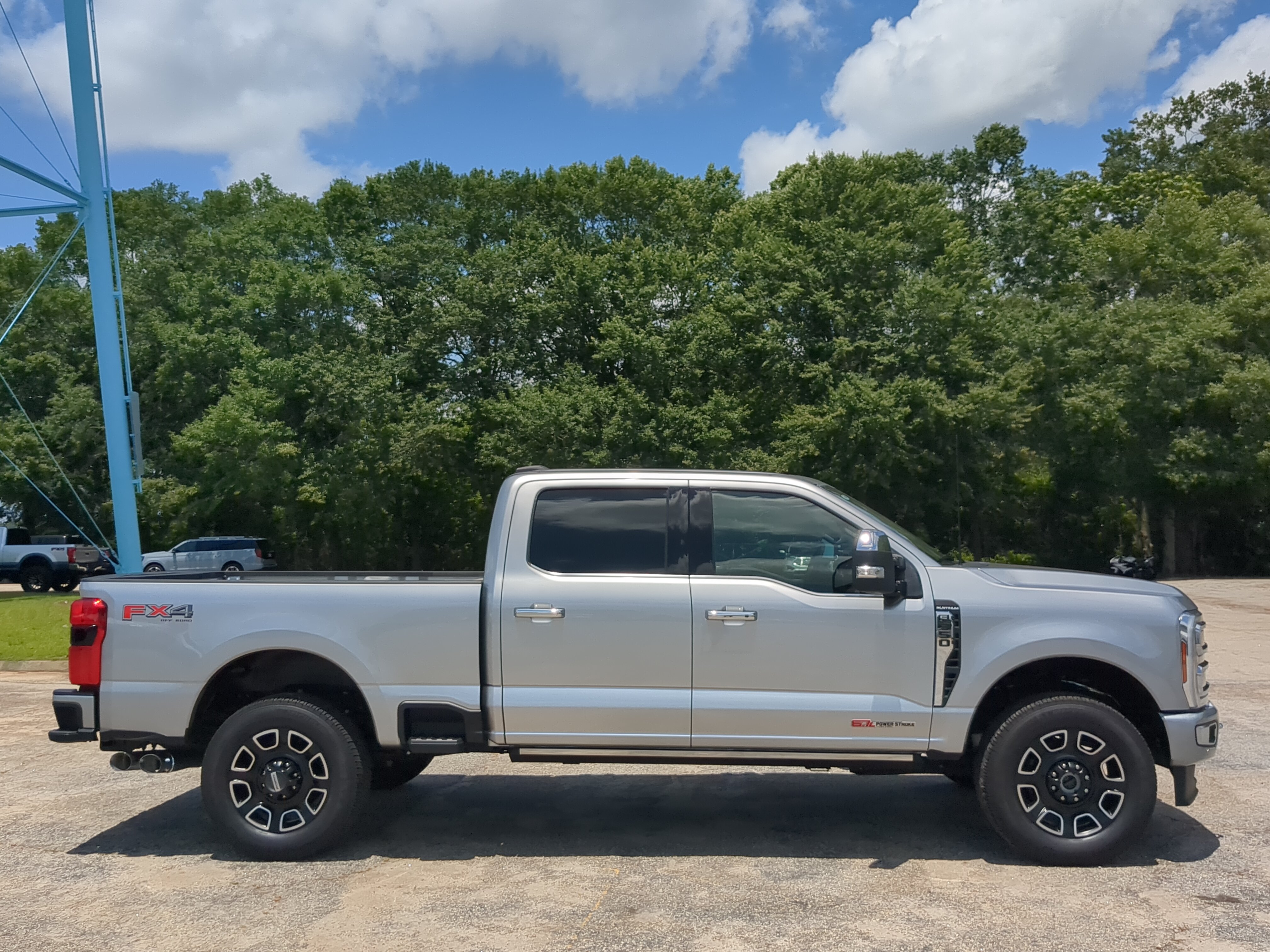 Used 2024 Ford F350 Platinum AWD/4WD video 2