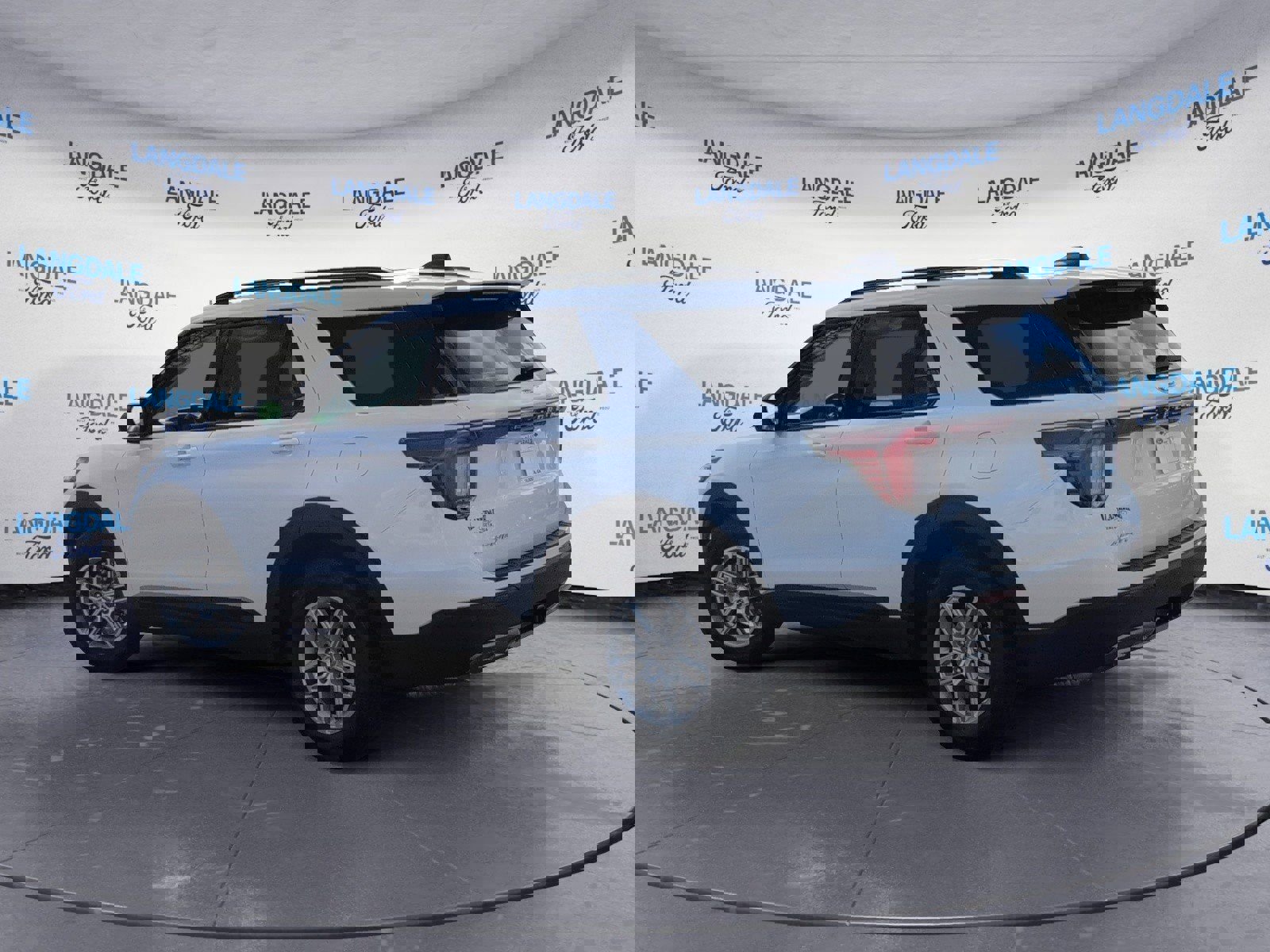 New 2026 Ford Explorer Active w/ Active Comfort Package image 9