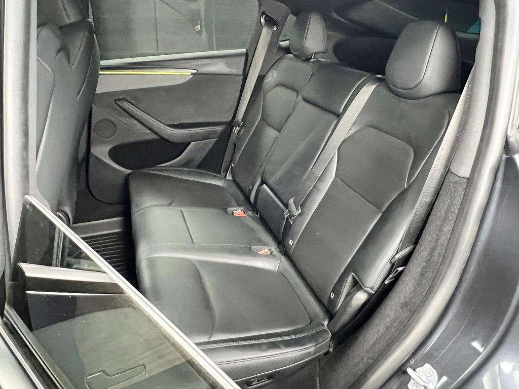 Used 2026 Tesla Model Y 2WD image 19