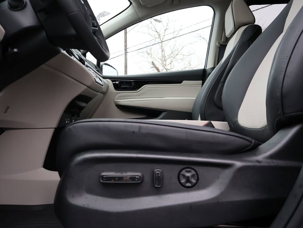 Certified 2026 Honda Odyssey Elite image 35