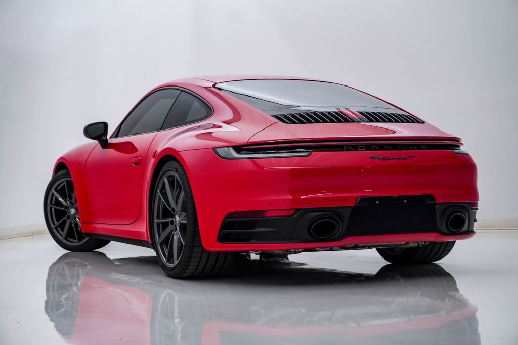 Used 2024 Porsche 911 Carrera T RWD image 3
