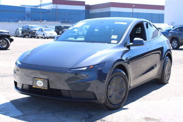 Used 2026 Tesla Model Y 2WD image 7