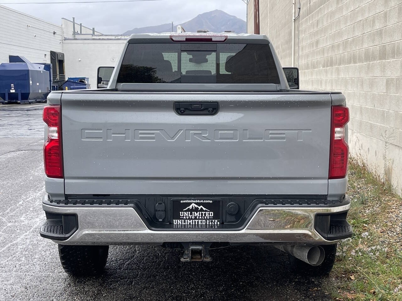 Used 2024 Chevrolet Silverado 3500 LT w/ Convenience Package AWD/4WD image 4