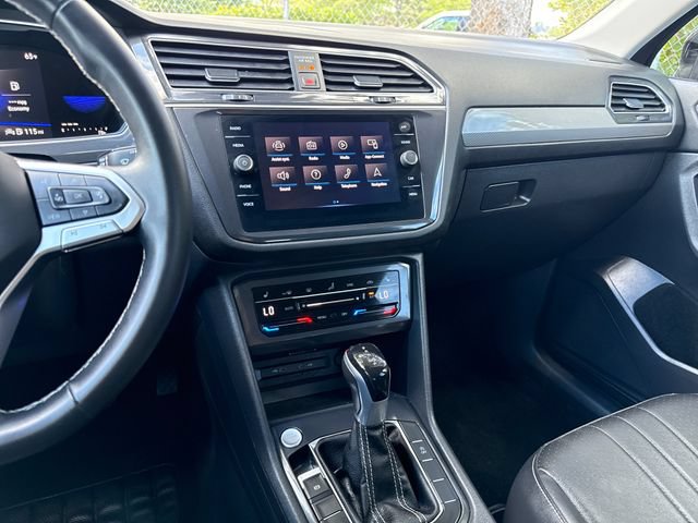 Used 2024 Volkswagen Tiguan SE FWD image 24