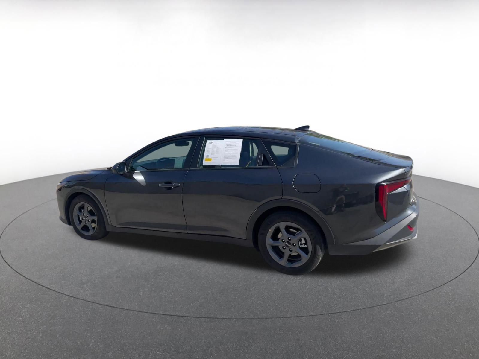 Used 2025 Kia K4 LXS image 10