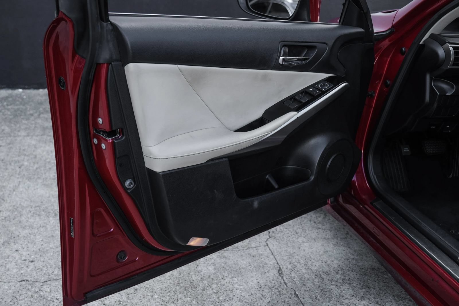 Used 2014 Lexus IS 250 RWD image 34