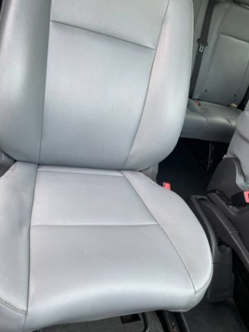 Used 2018 Ford Transit 150 XL RWD image 12