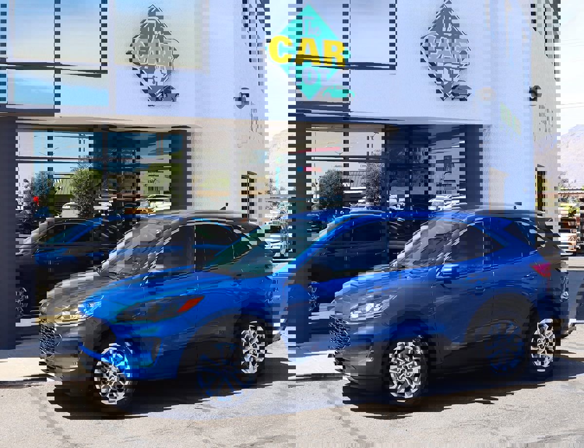 Used 2022 Ford Escape SE image 4