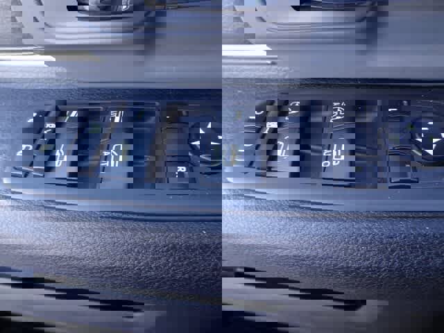 Used 2022 RAM 1500 Classic SLT image 14