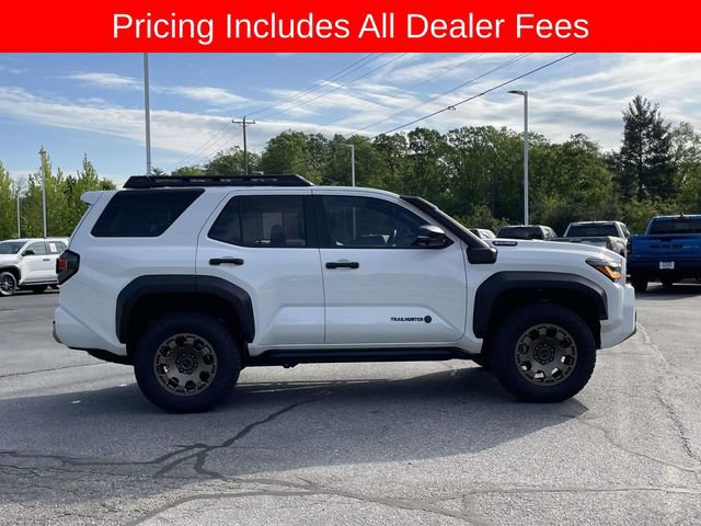 Used 2025 Toyota 4Runner Trailhunter AWD/4WD image 6