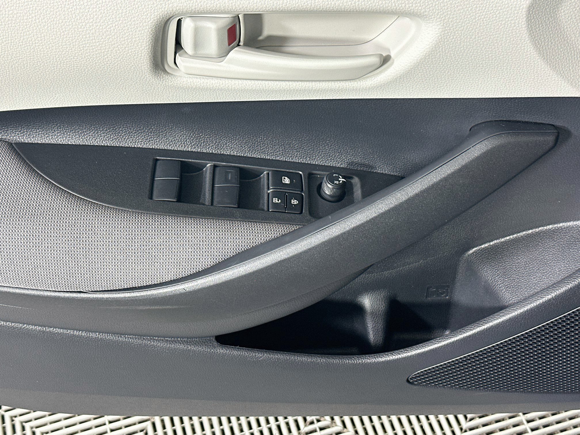 Certified 2026 Toyota Corolla LE FWD image 14