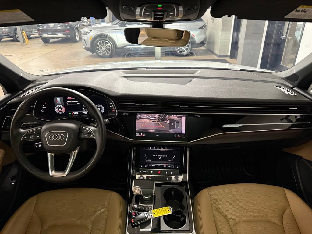 Used 2022 Audi Q7 3.0T Premium Plus w/ Premium Plus Package AWD/4WD image 21